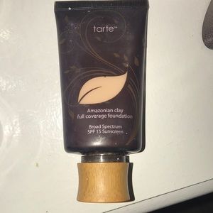 Tarte amazonian clay full coverage foundation